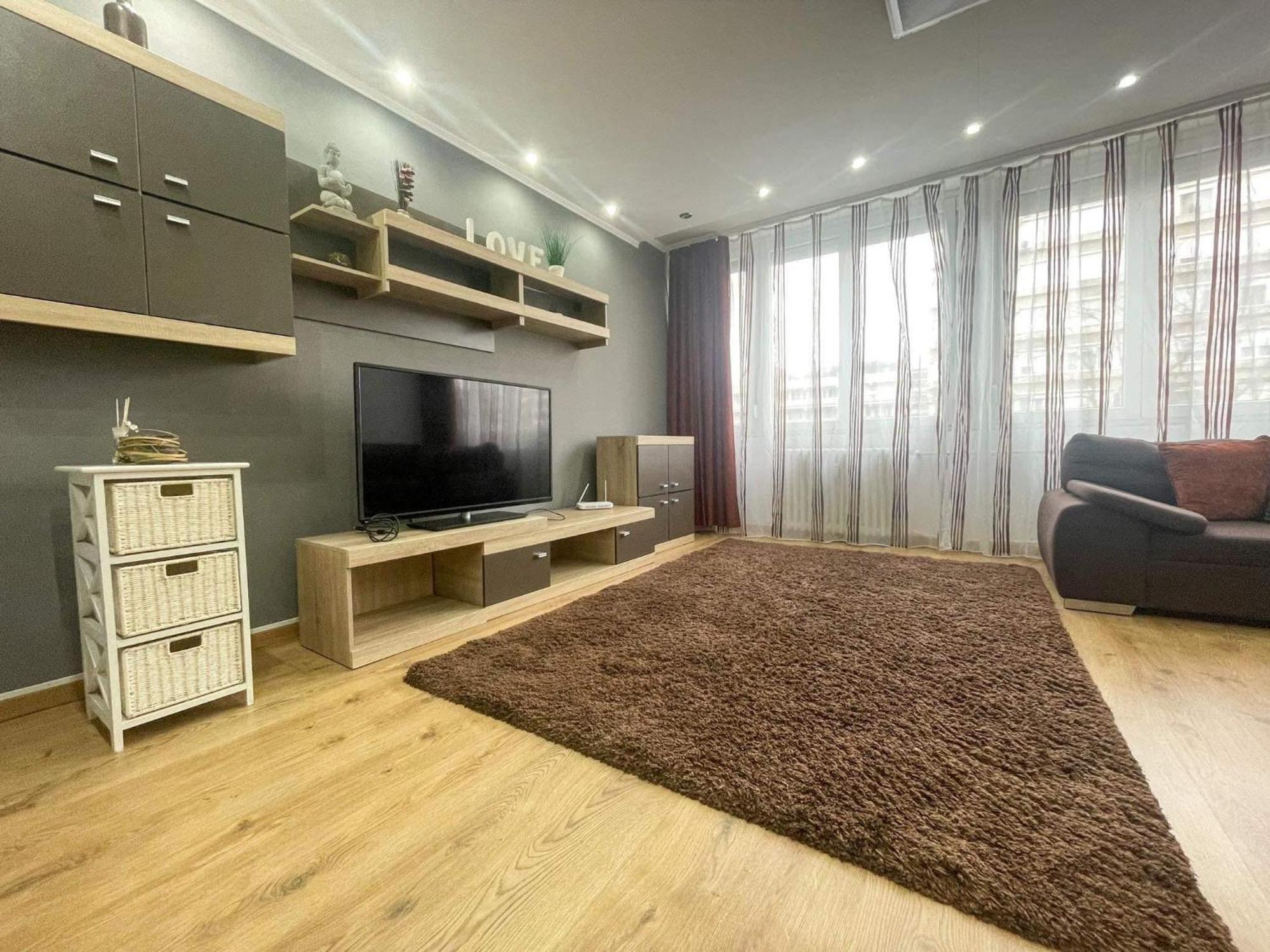 Appartamento Arany Apartman Salgótarján Esterno foto